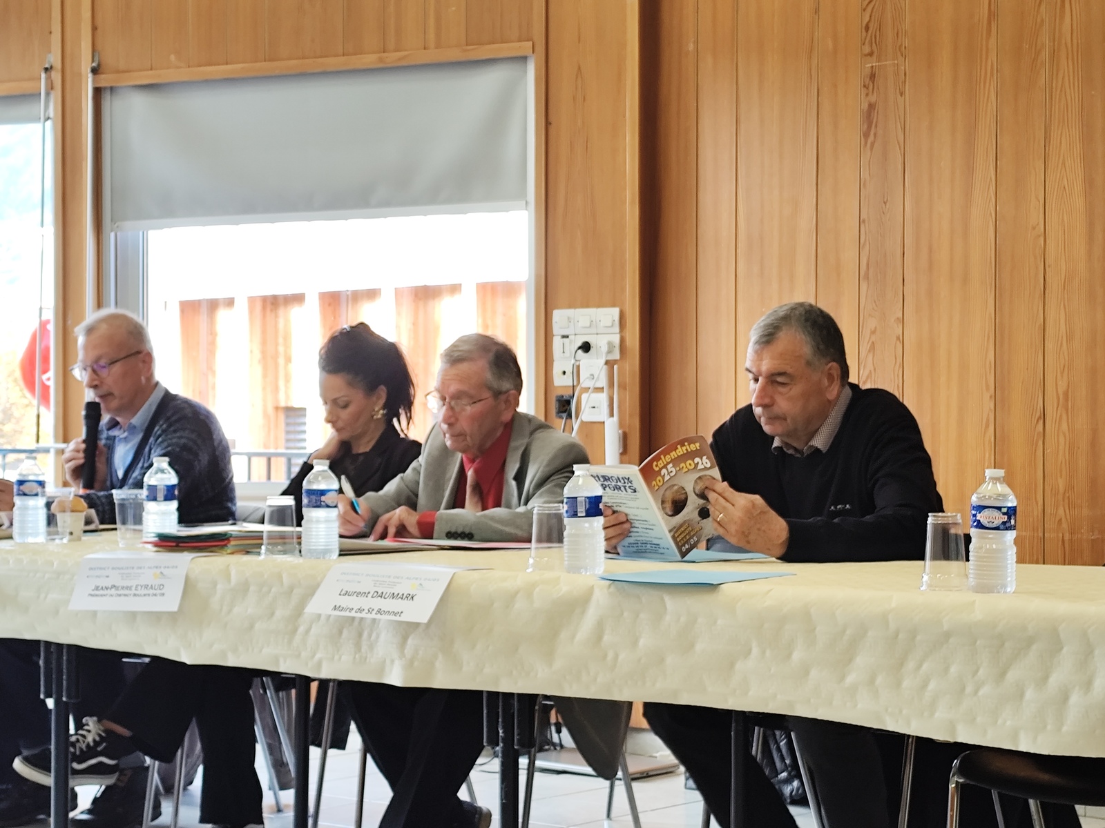 CONGRES DU DISTRICT DES ALPES 04-05