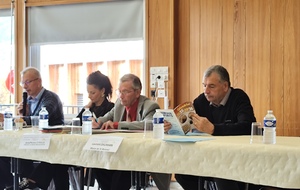 Le bureau composé de J-P Eyraud, Président, Stéphanie AYE, Trésorière, J-F Agostini, Secrétaire Général et Monsieur Laurent DAUMARK, Maire de Saint-Bonnet